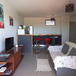  Apartment Vaea's Place